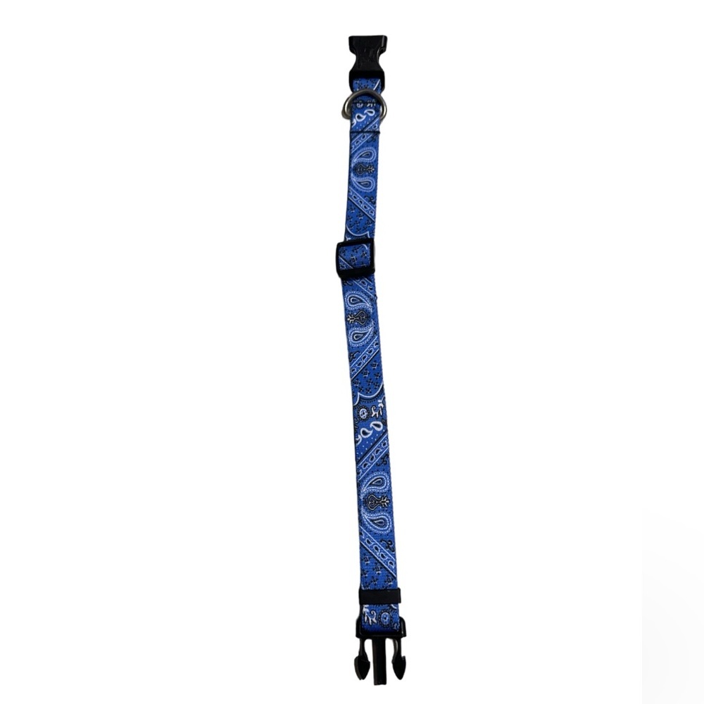 Blue Paisley Adjustable Dog Collar NWOT Medium Dog 1/2" Wide Deep Blue
